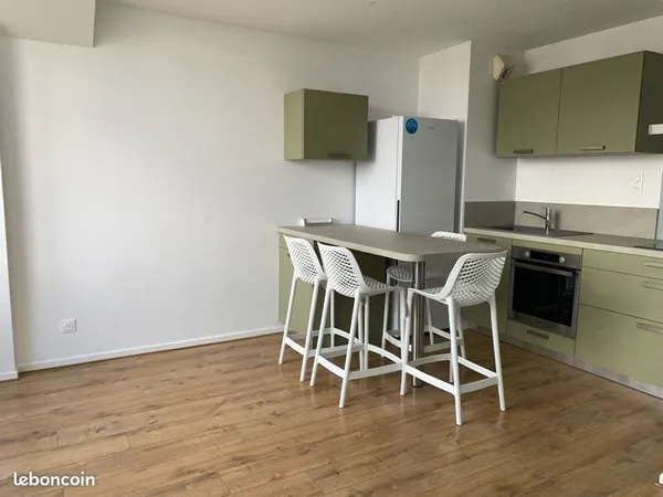 Location meublée 41m2 centre ville + garage