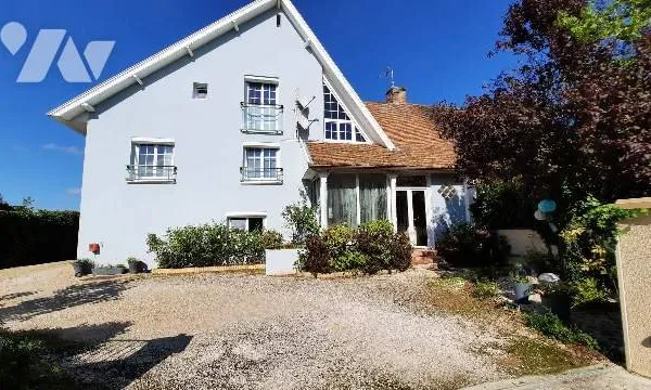 Maison 4 pièces 207 m²
