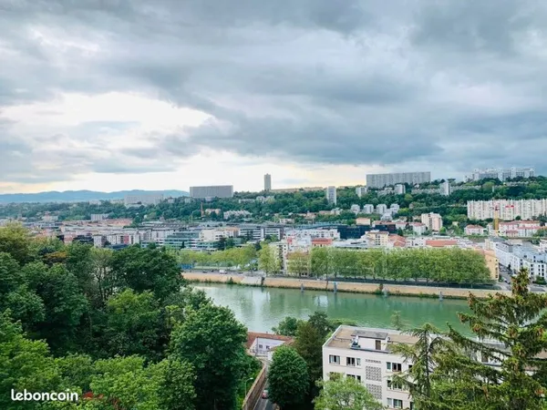 T3 Lyon 4 idéal pour personnes en déplacement