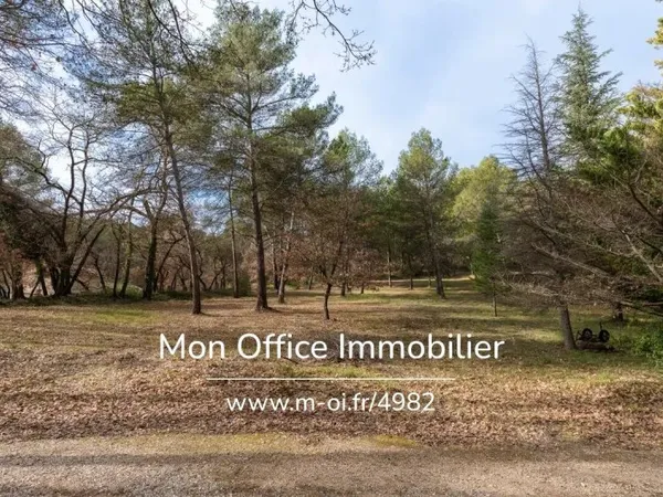 Référence : 4982-ASA - Terrain libre constructeur de 1 073m2 viabilisé et piscinable