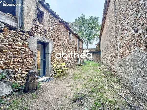 Propriété 2 pièces 360 m²