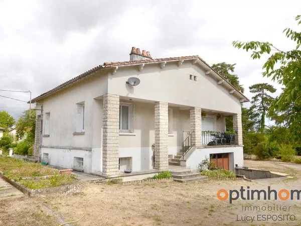 Magnifique Maison Sous-Sol Rénovée - À Deux Pas d'Availles-Limouzine ! 🌳🌞