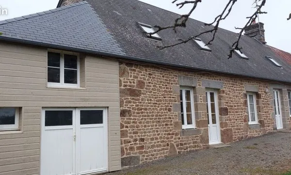 Corps de ferme maison 7 pièces terrain 10ha50ca