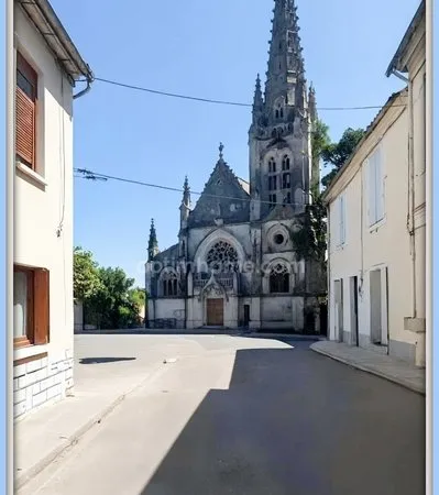 Immeuble de rapport à vendre à PODENSAC (33) proche BORDEAUX