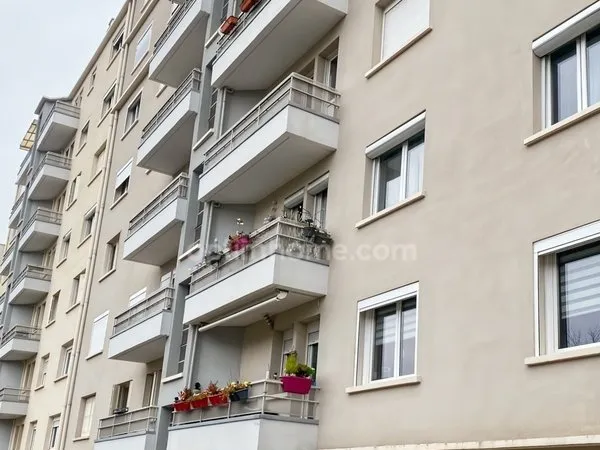 Spacieux appartement T5 avec vue dégagée - Nancy, secteur Boulevard Albert 1er