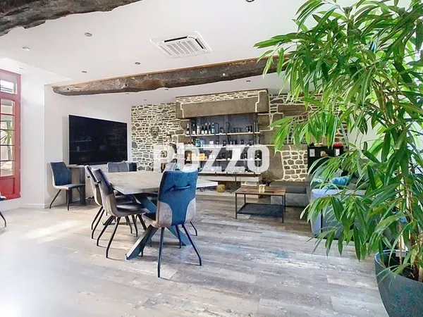 Maison 14 pièces 360 m²
