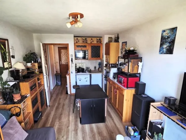 Studio 1 pièce 24 m²