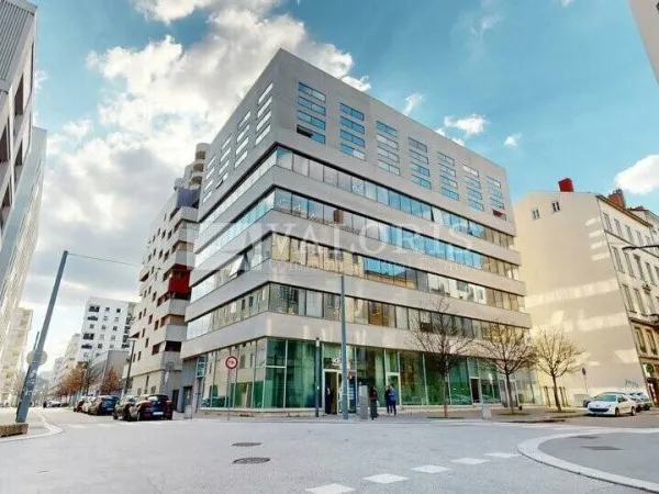 Bureau 404 m²