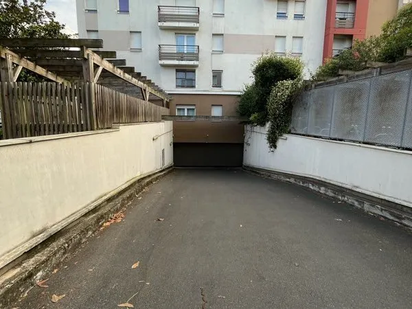 Parking à louer - RER Boissy-Saint-Léger