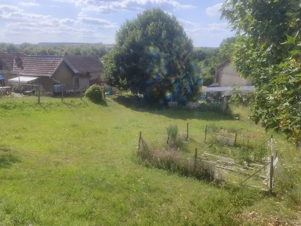 Terrain 518 m²