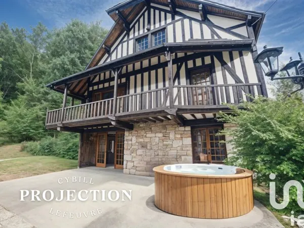 Maison 11 pièces 232 m²