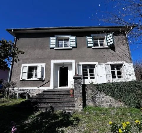 Maison familiale à Eybens village