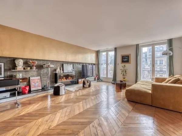 Paris 10éme - 5 pièces - 128 m²