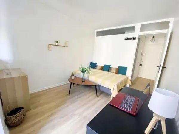 Superbe Studio meublé 20m² à la Timone