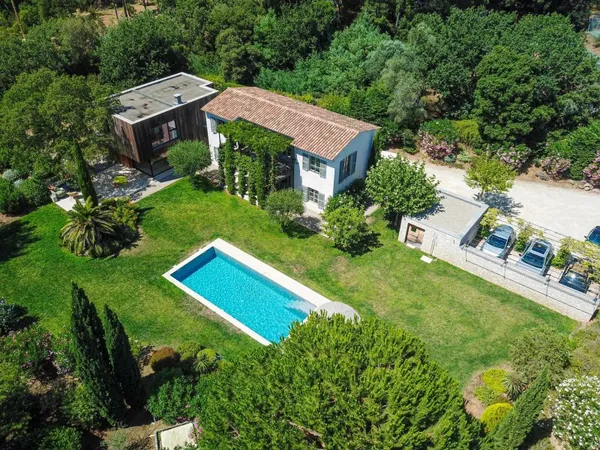 LA CROIX-VALMER - GIGARO - VILLA 6 CHAMBRES - PISCINE