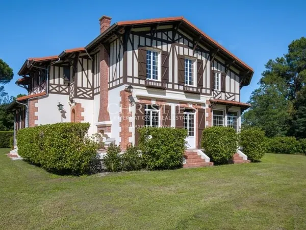 Escource - Propriété basco landaise de 260m² à 20 minutes des plages