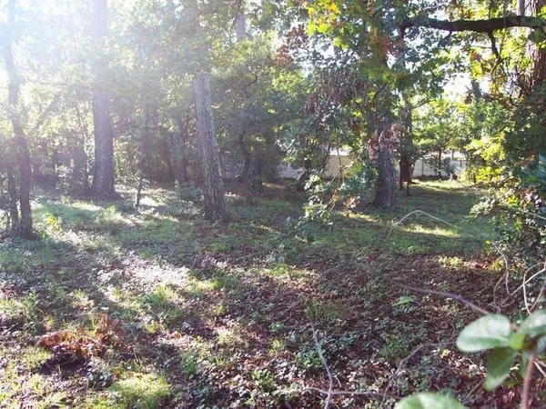Terrain constructible 648 m²