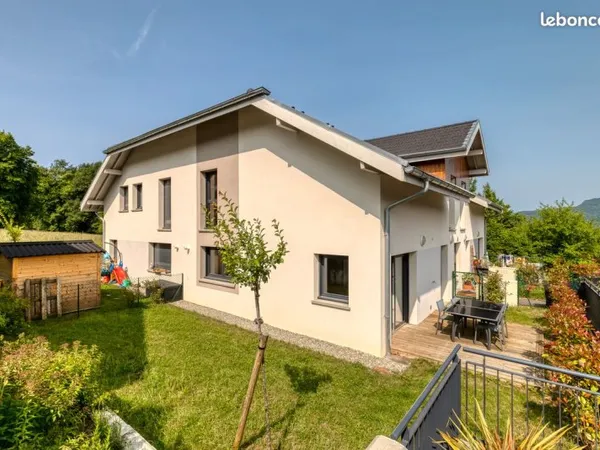 T4 duplex 90m2 +jardin