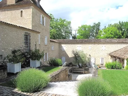 Château 14 pièces 850 m²