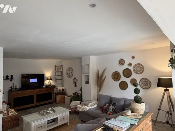 Maison 5 pièces 196 m²