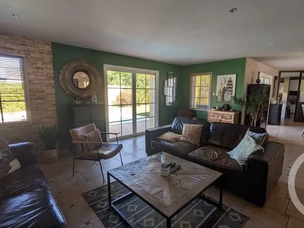 Maison 8 pièces 199 m²
