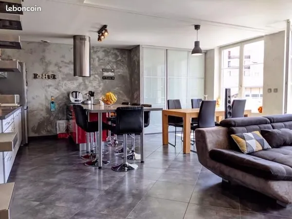 Loft Meublé de 87m2 Valbenoite