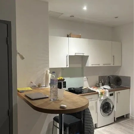 Loue appartement meublé