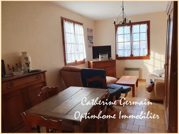 A Villalier - A vendre maison 4 chambres avec bureau, jardin, terrasses et garage