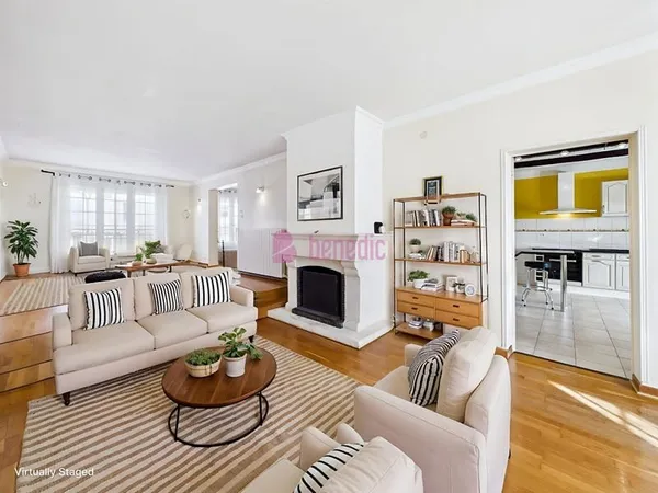 Maison Montois La Montagne 6 pièces 144 m2
