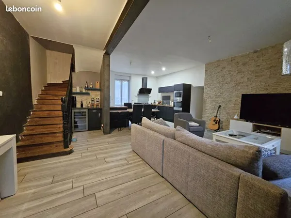 Maison 9 pièces 162 m²
