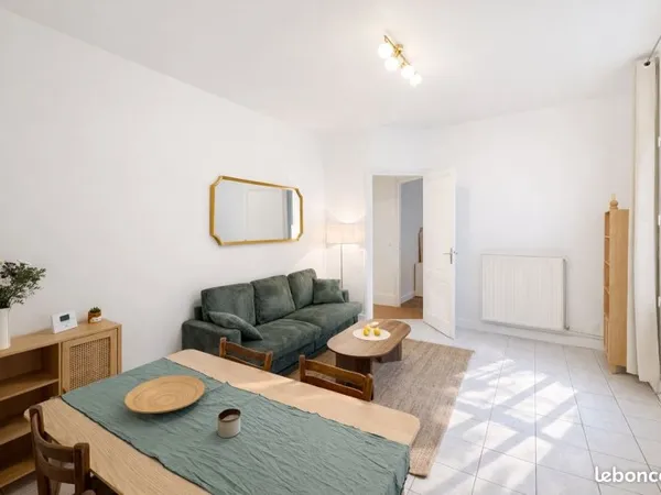 Appartement T4 meublé 94 m² rénové - Cour extérieure - Proche gare