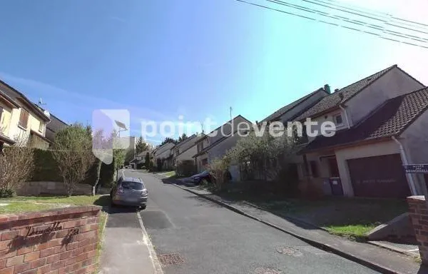 Local commercial 690 m²