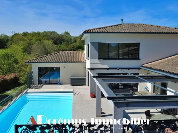 MAISON D'ARCHITECTE 2018 - 271M2 HABITABLE- PISCINE- SUPERBE