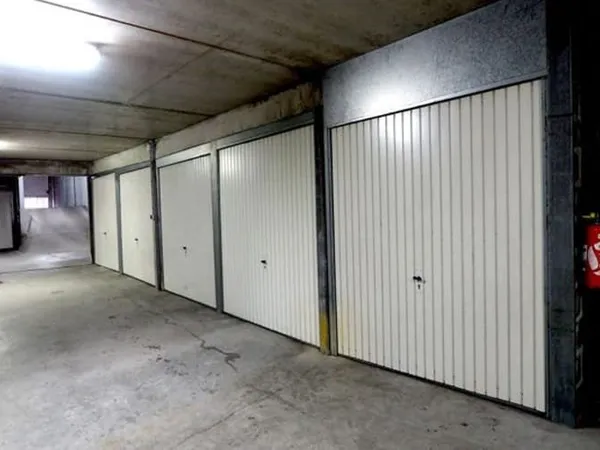 Parking/Garage 12 m²