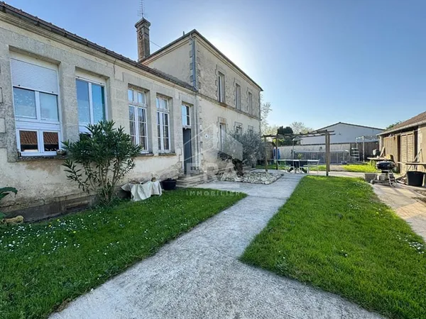 Maison 5 pièces 161 m²
