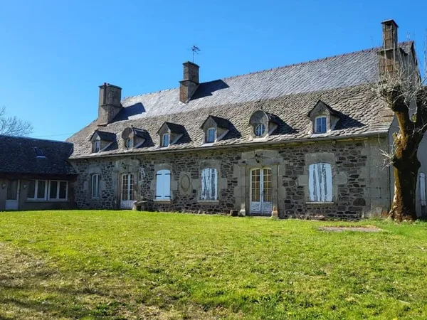 Maison 11 pièces 350 m²