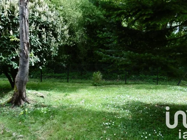 Terrain en individuel 844 m²