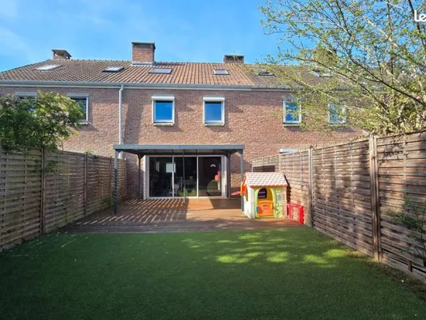 Maison familiale 93 m² - 4 chambres, jardin, écoles & parcs à pied