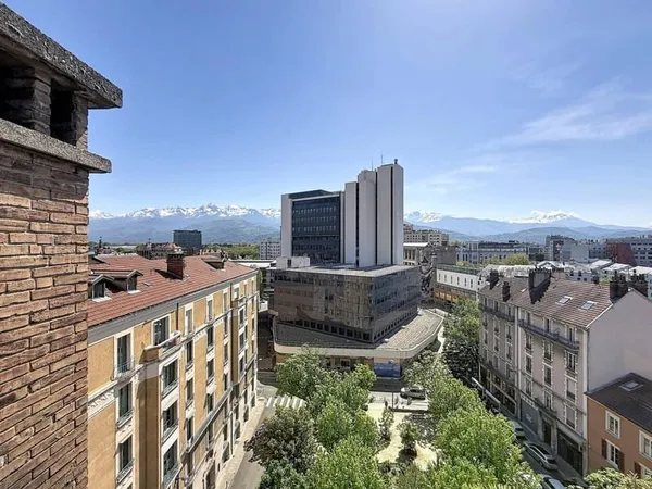 Studio 1 pièce 10 m²
