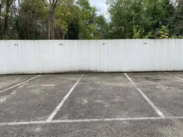 Stationnement Location Bordeaux   100€