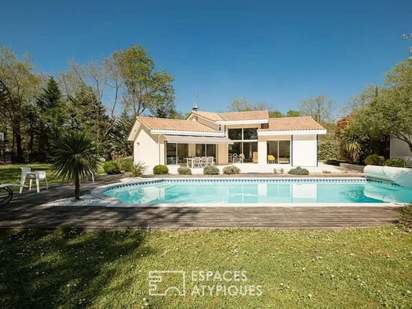 Maison familiale au calme, en lisière de forêt à Arsac