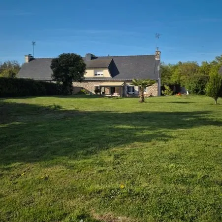 Maison 130m2 /6500m2 de terrain