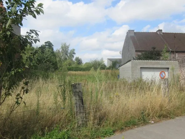 Terrain 564 m²