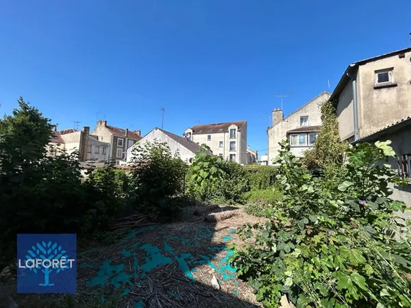 Terrain 165 m²