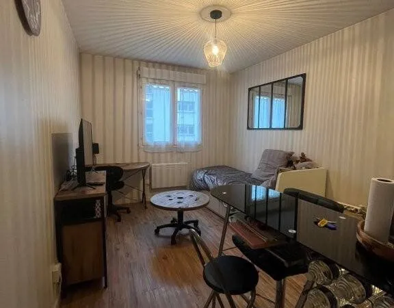 Studio 1 pièce 19 m²