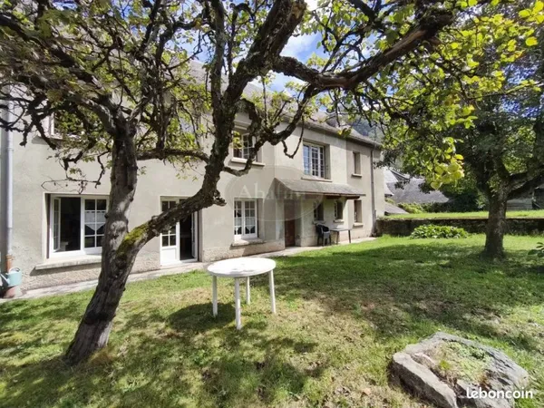 Maison 9 pièces 145 m²
