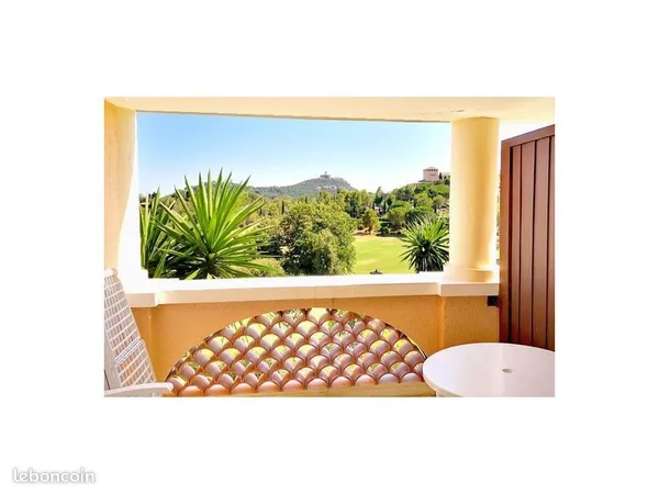 Studio 1 pièce 22 m²