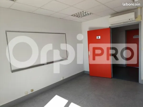 Bureau 14 m²