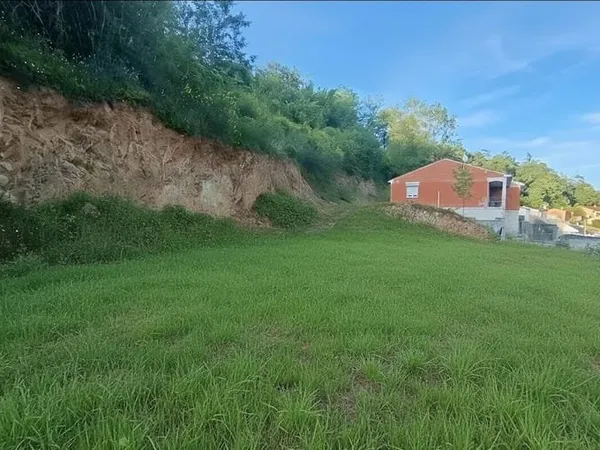 Terrain 1450 m²