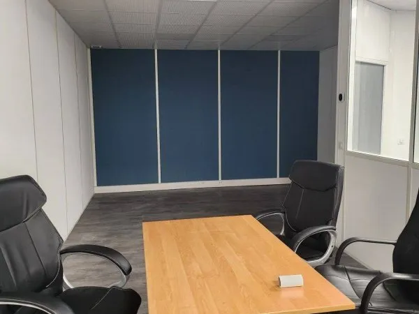 Bureau 250 m²